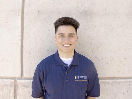 Derrick Cardenas headshot