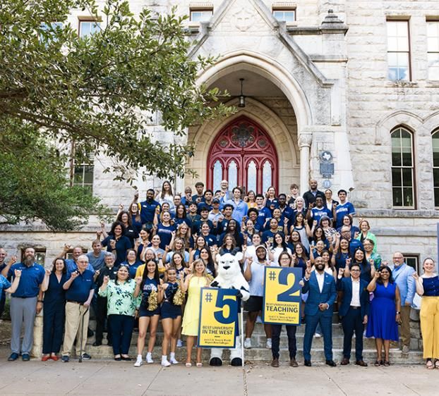 USNWR announcement photo on main building steps