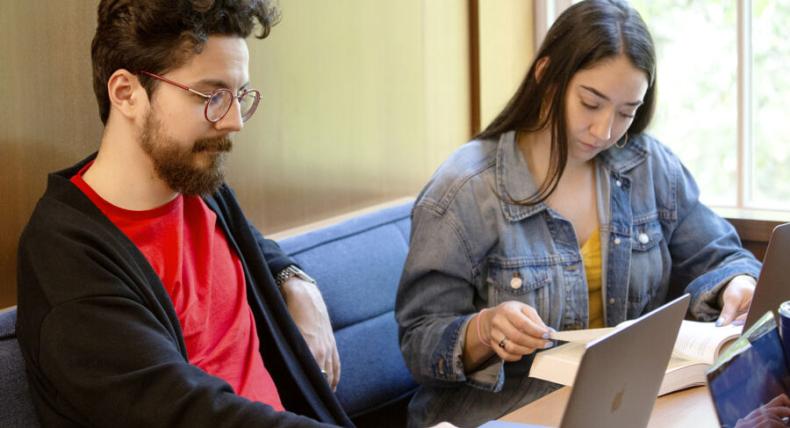 students on their laptop