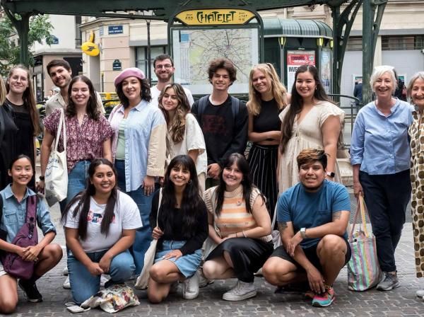 group shot of the students and professors in Paris