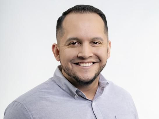 Portrait of Stephen Pilcher, a financial services counselor at St. Edward's University.