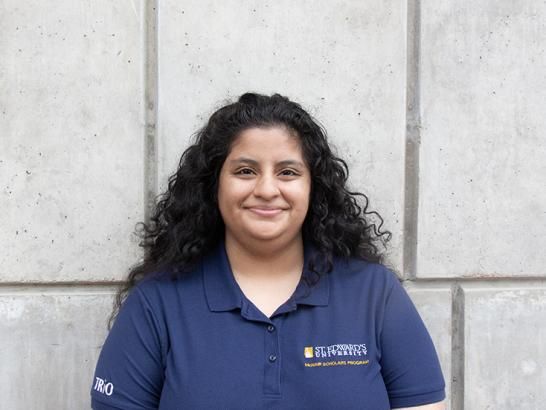 Ariana Mendez headshot