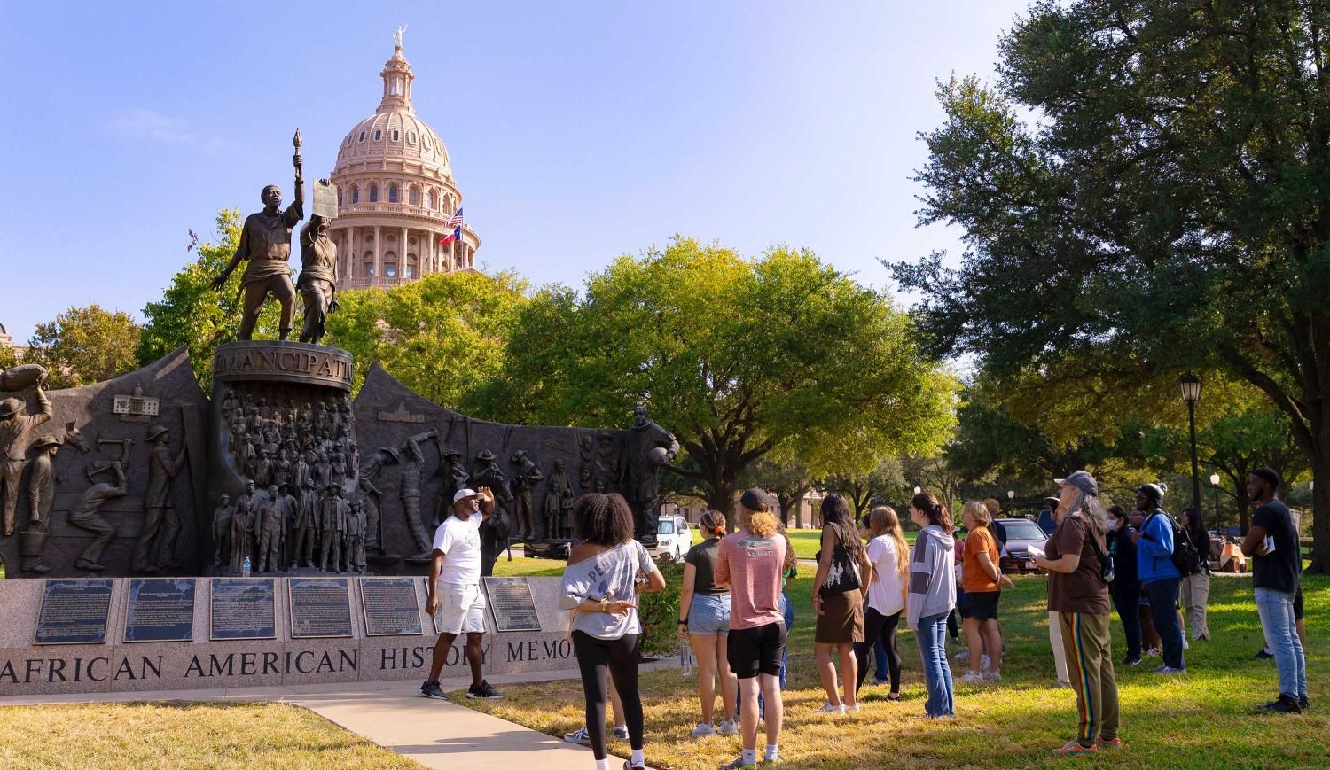 Javier Wallace leading the Black Austin Tour at the State Capitol