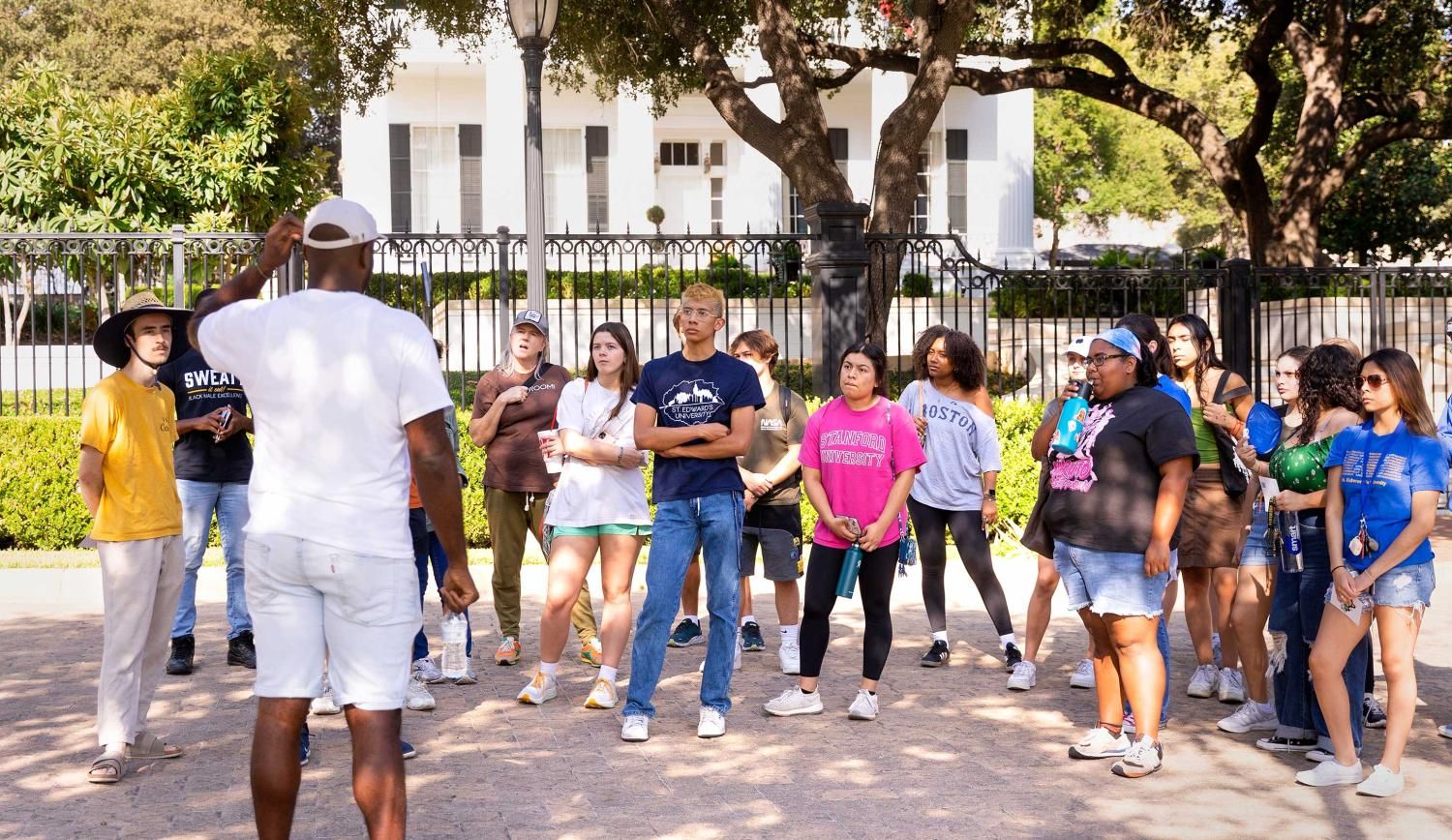 Javier Wallace leading the Black Austin Tour at the Governor's Mansio