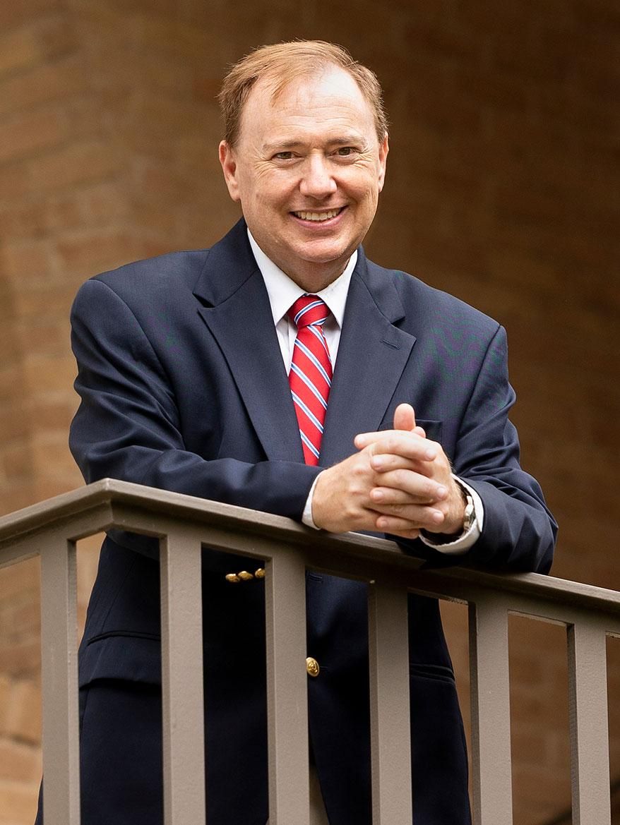 Headshot of Faculty Brian Smith